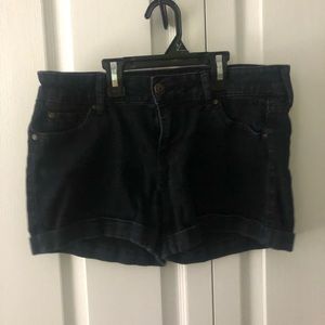 Black Celebrity Pink Jean Shorts